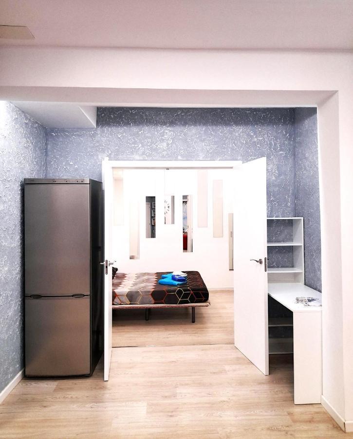 Fantastic 2 Bedrooms, Just 20 Meters From Ocean Playa de las Americas  Luaran gambar